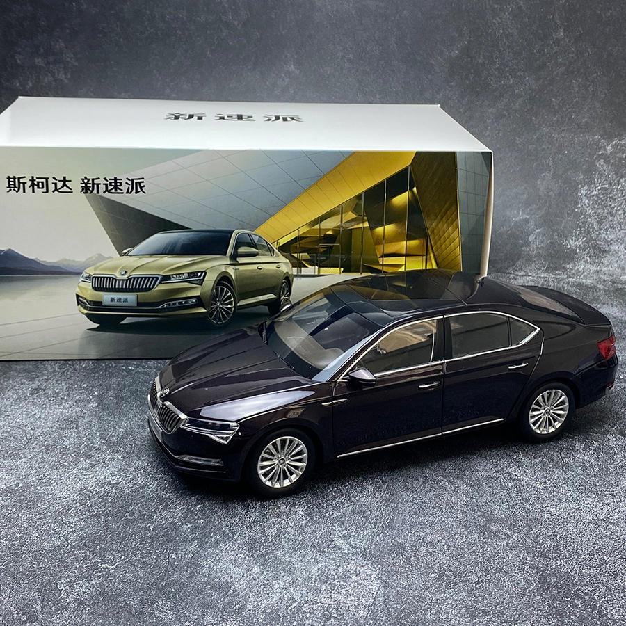 Msdf2 1:18 SKODA SUPERB Alloy Car Model Diecast Metal Toy Vehicles Car Model High Simulation Collection Childrens Gifts Decoration