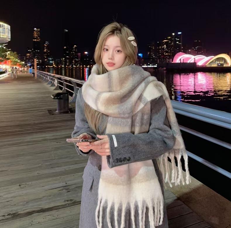 New hippocampus hair scarf winter women's Korean atmosphere sense advanced sense plaid warm thickened scarf men