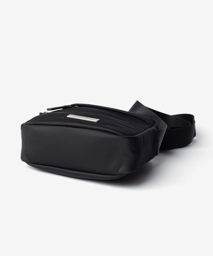 Shoulder Bag LV04D3180G SLEEK REPORTER [Calvin Klein] Men's BLACK/Black [Used]