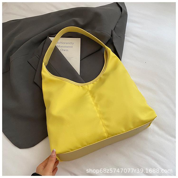 2025 New Light Luxury Lazy Style Underarm Tote Bag Niche Design Shoulder Bag Simple Casual Simple Commuter Bag