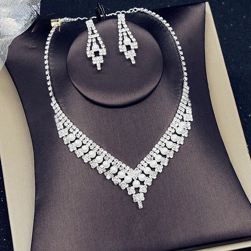 Ladies Jewelry Set New Simple And Versatile Bridal Wedding Dress Necklace Earrings Two -Piece Korean Rhinestone Wedding Necklace