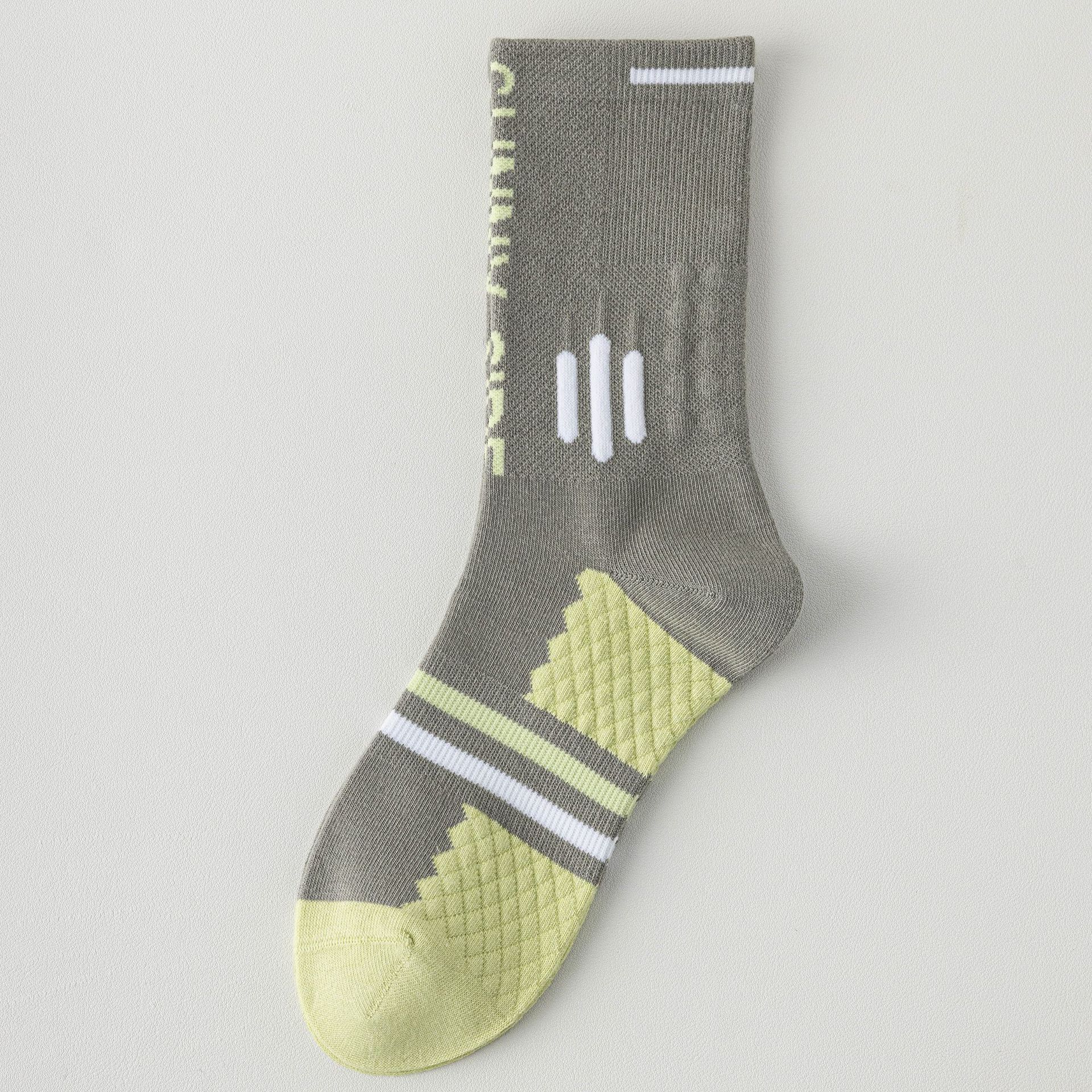 

Женские весенне-осенние фитнес-носки для бега, велоспорта, марафона, спортивные, массажные, с низким голенищем, влагоотводящие, бесшовные, трубчатые 1 pair армия зеленый