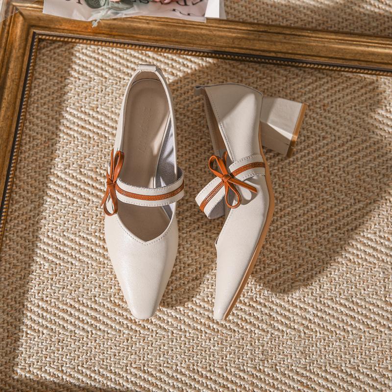 

Грубый каблук бант легкий рот одиночные туфли женские голова осень и зима новые высокие каблуки женские кожаные туфли 39