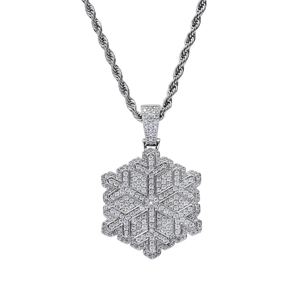 Halskette mit Schneeflocken-Anhänger: Hip-Hop-Schmuck mit Zirkon-Einlage aus Kupfer - Europäischer & Amerikanischer Stil, Weihnachts-Rapper-Accessoires.