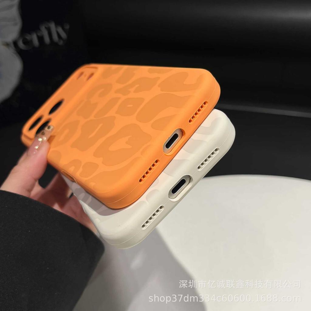 Leopard Print Liquid Silicone Case for iPhone 17 Pro Max, Apple 16 Precision Hole, Drop-Proof Protective Cover