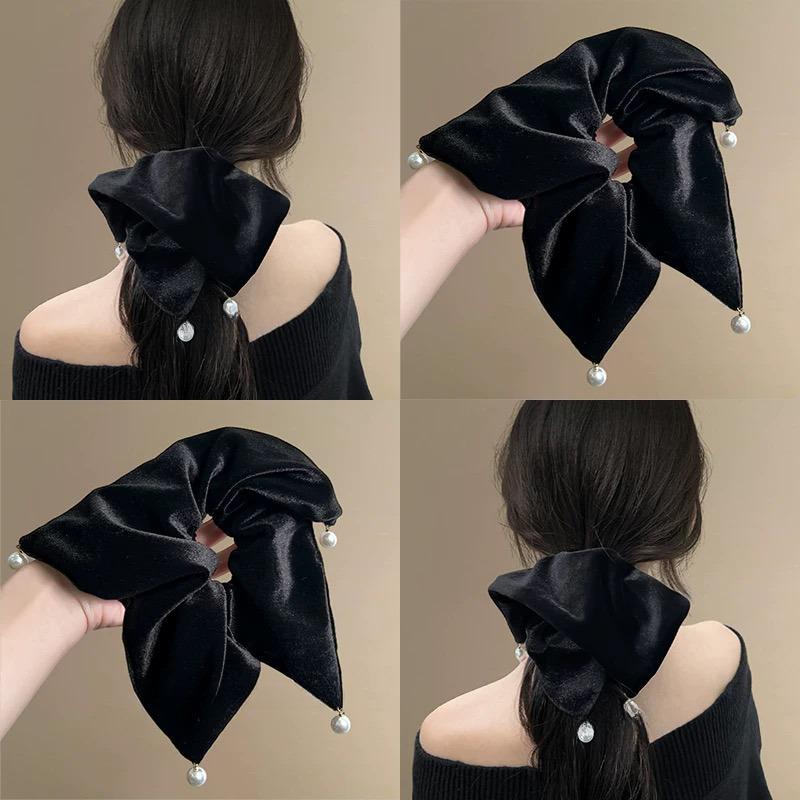 High-End Velvet Black Hair Tie - Versatile Autumn/Winter Bun Accessory for Women