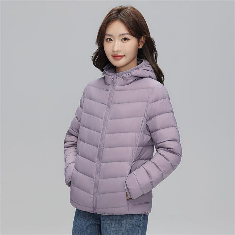 Women's Hooded Lightweight Puffer Jacket Horizontal Quilted Zip Up Short Casual Winter Coat Solid Color Outerwear
