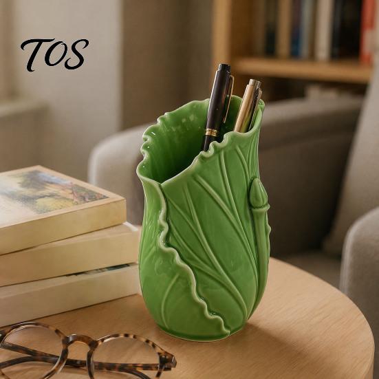 Unique Desk Organizer for Pens Lotus Leaf Pen Holder, Decorative Pencil Modern Office Supplies Makeup Brushes Stylish Holder
