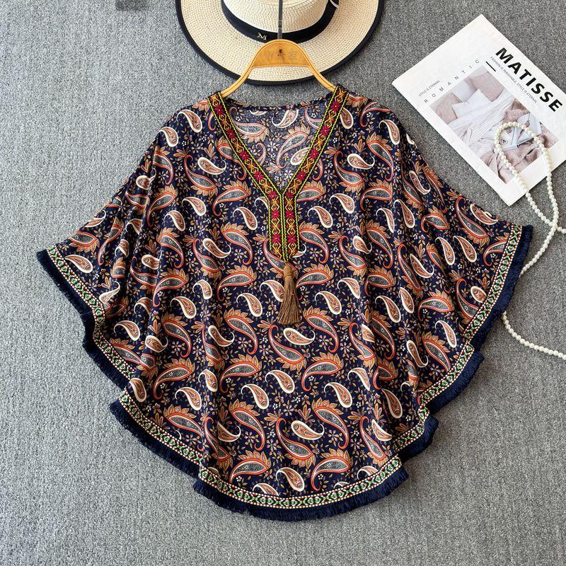 

2025 Summer New Arrival K-style Loose Slim Fit Slimming Tops Women s Western Style Youthful-Looking Retro Print Chiffon Shirt Women s Fashion Goldfish printing on blue background All yards