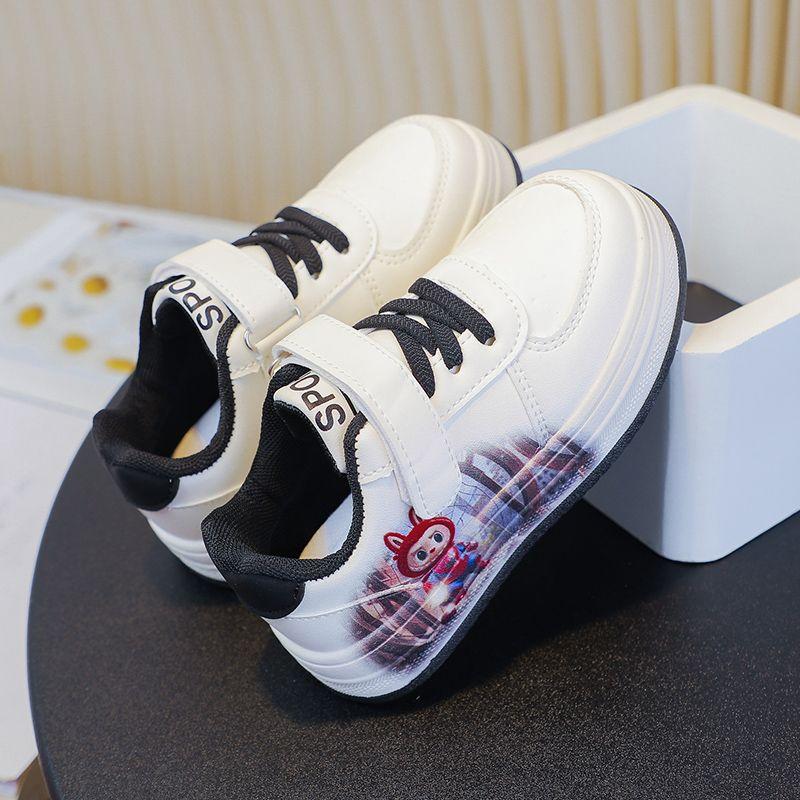 

Детская спортивная обувь Labubu на весну и осень: Модные повседневные кроссовки для мальчиков, спортивная обувь на мягкой подошве для девочек 37