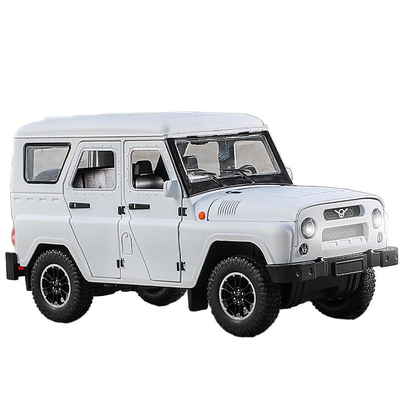 

1/18 Россия УАЗ Хантер Модель автомобиля Металлическая литая Внедорожник Игрушка Симуляция Звук Свет Подарок для мальчика белый