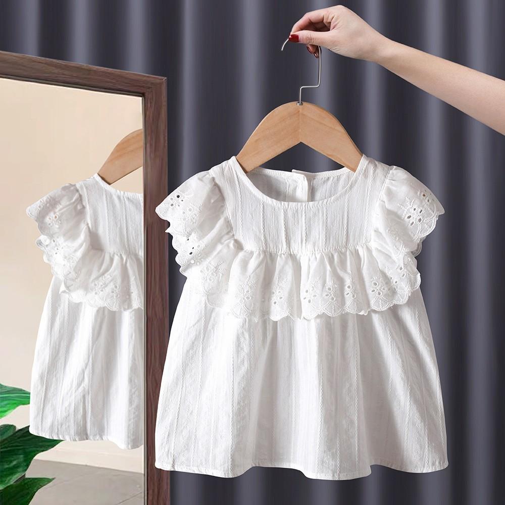 Adorable 2024 Summer New Girls Set Cute Lace Top And Trendy Korean Denim Shorts For Ages 3 To 8