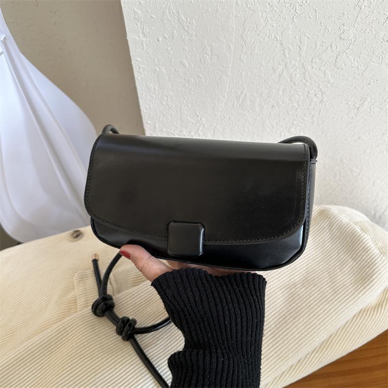 Fashion Versatile Temperament Women's Bag New Simple Casual Shoulder Bag Solid Color Flip Simple Messenger Small Square Bag