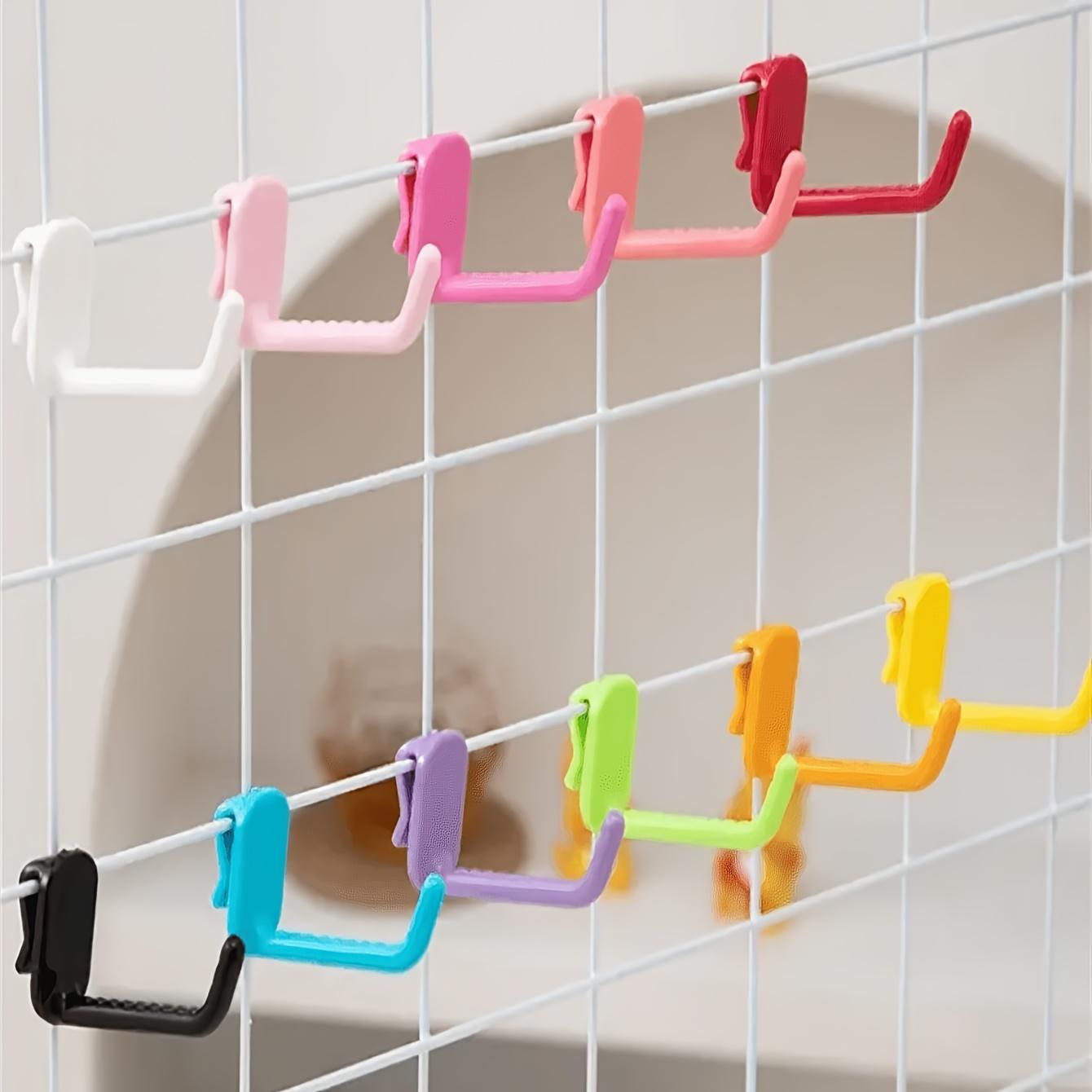 

[Metal Mesh Hook] Durable Plastic Hook, Suitable for Metal Mesh Panels - Powder Coating, Ideal for Supermarkets, Retail Stores червоний