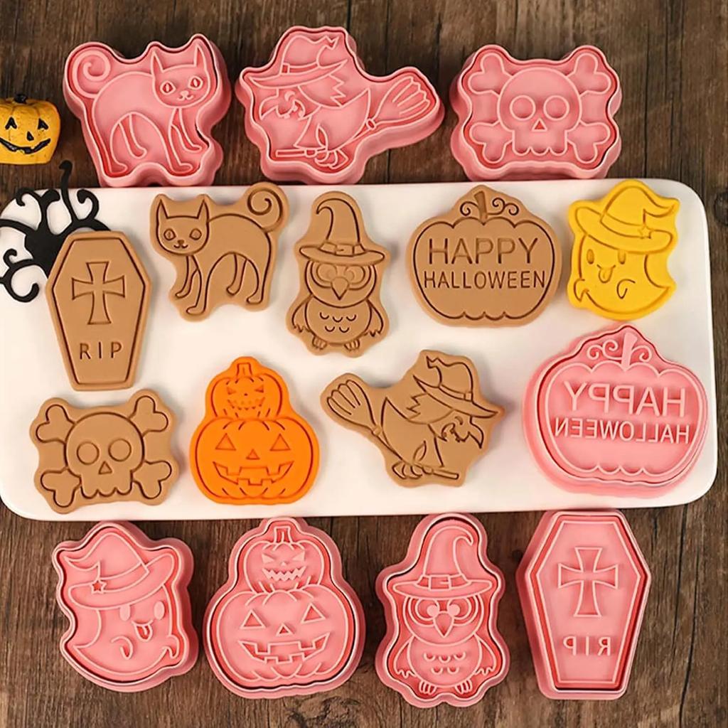 8 Pcs/set Cookie Cutters Plastic 3D Cute Cartoon Pressable Biscuit Mold Fondant Cookie Stamp Kitchen Baking Pastry Bakeware