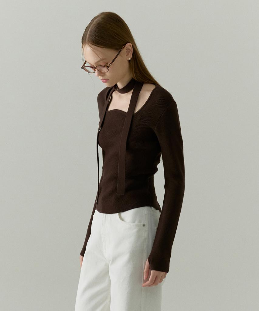 OSTKAKA Wool Blended Wave Neck Pullover Brown