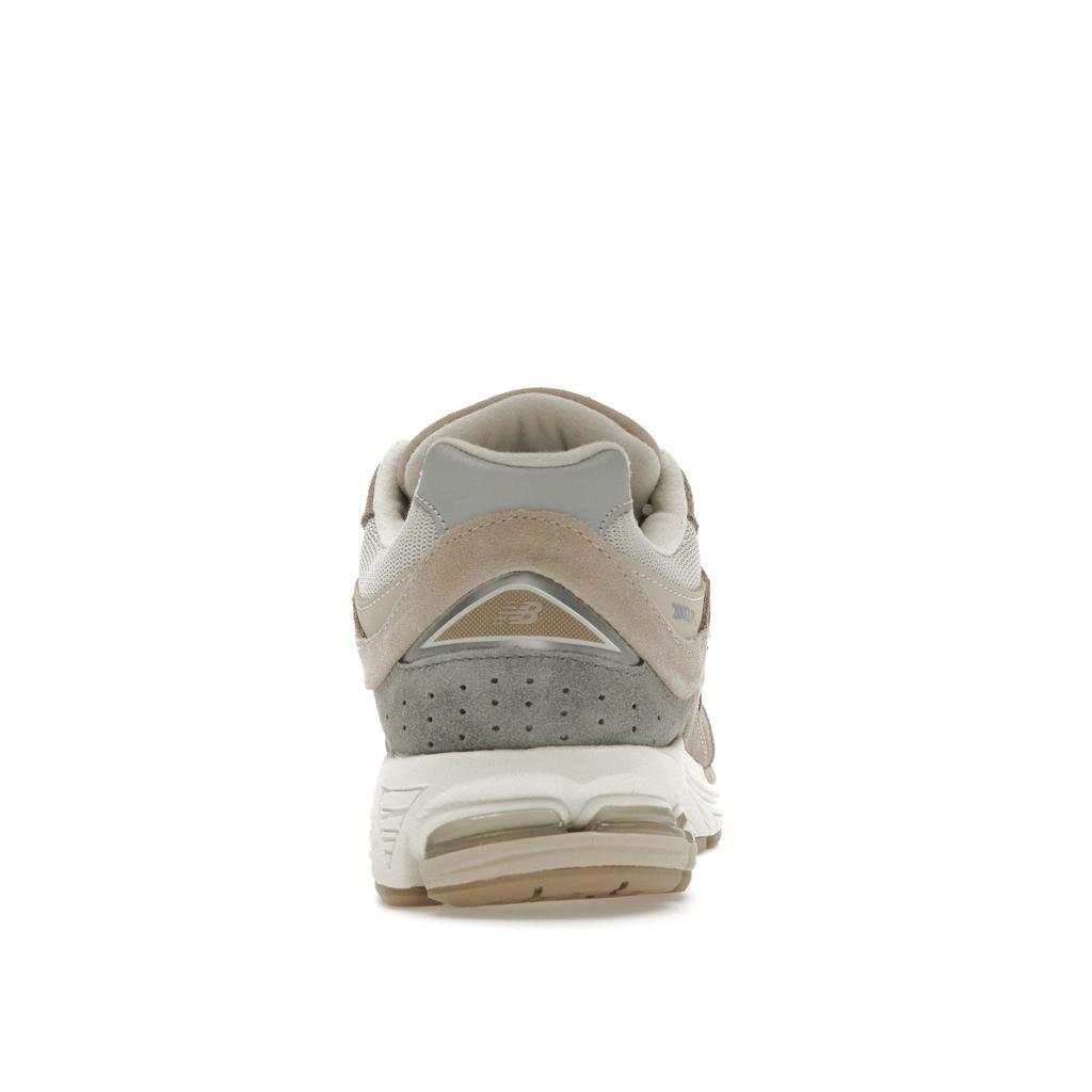 New Balance 2002R Driftwood Sandstone Moonbeam Unisex Lifestyle Sneakers M2002RSI