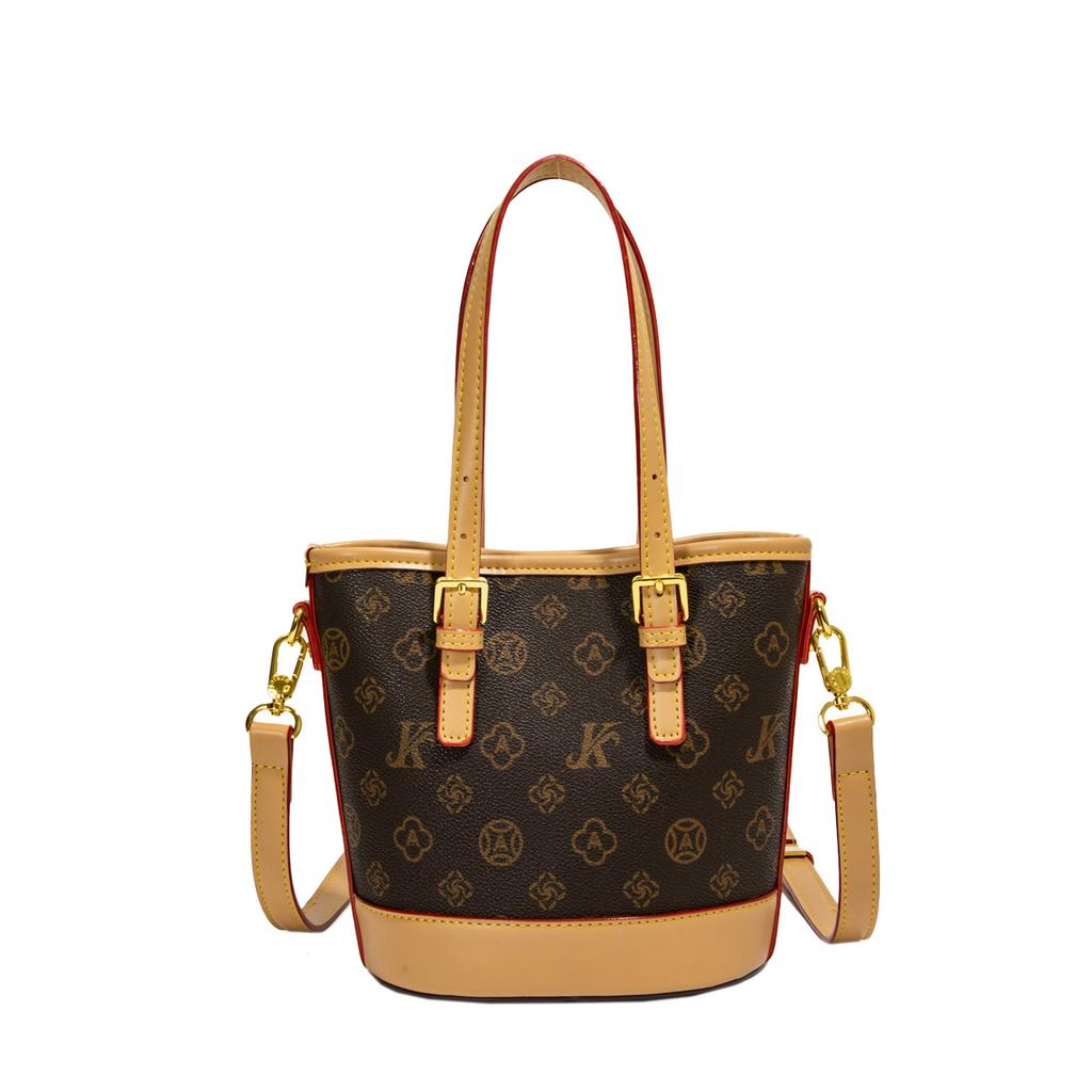 Light luxury niche bag women 2025 new super fire presbyopia commuter portable bucket bag versatile shoulder messenger bag