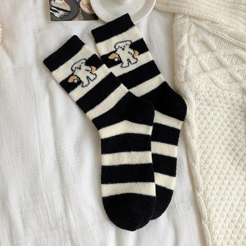 

Season Socks Girls Mid-Leg Socks Plush Thickened Mink Fleece Cute Cartoon Sleeping Floor Socks Warm Stockings Women One size fits all
