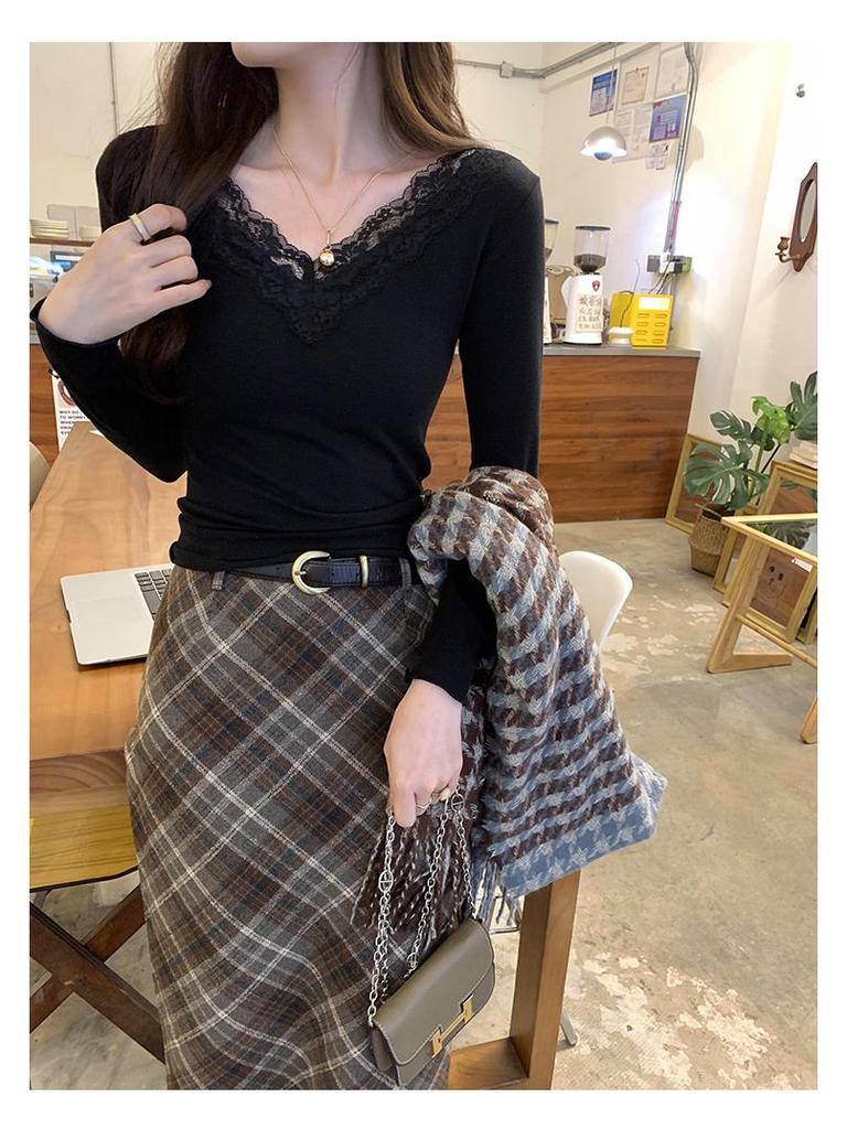 Spicy Girl Black Lace Patchwork V-neck Slimming Long Sleeve Top for Women