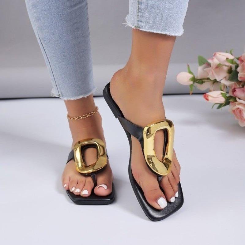 Women Slippers Luxury Flats Sandals Flip Flops 2026 New Summer Beach Slippers Fashion Metal Shoes Slides Women Zapatos De Mujer