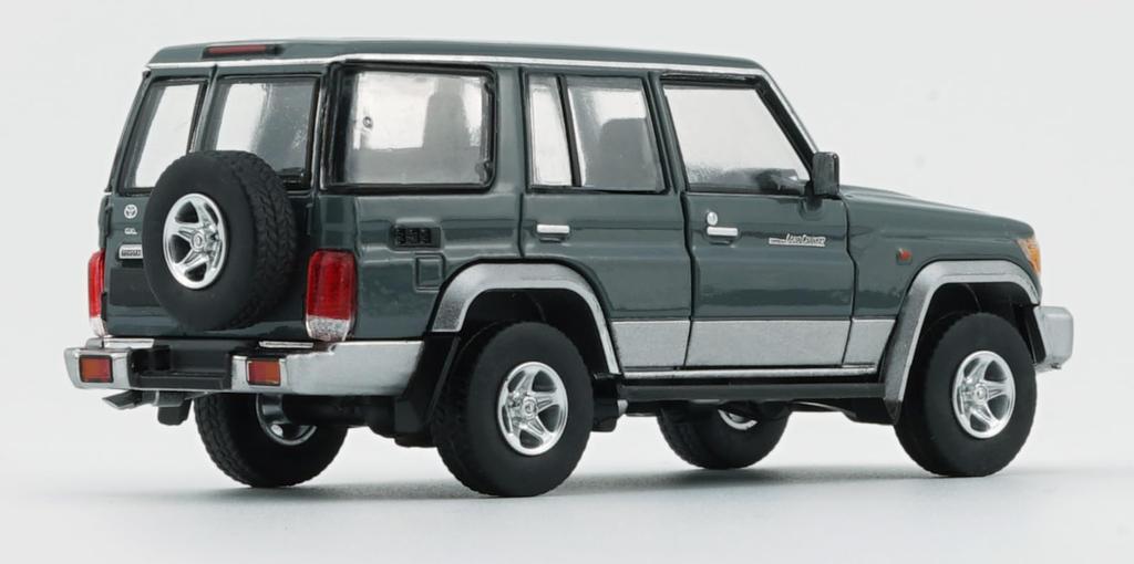 BM CREATIONS Toyota Land Cruiser LC76 tmavě šedý RHD Hotový produkt 1:64