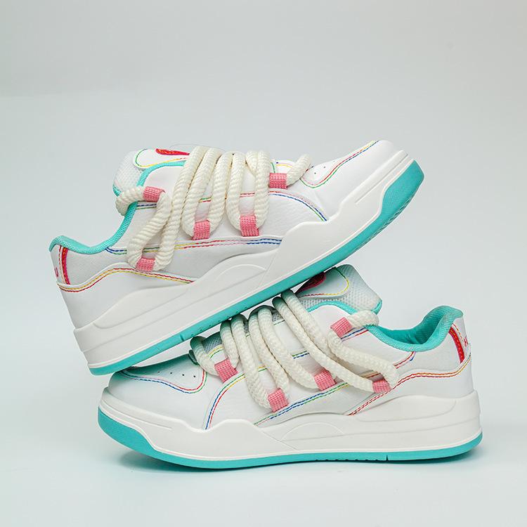 Nové jarní dámské boty Skate boty Sportovní a volnočasové Originální Niche design Módní párové boty do chleba pro ženy