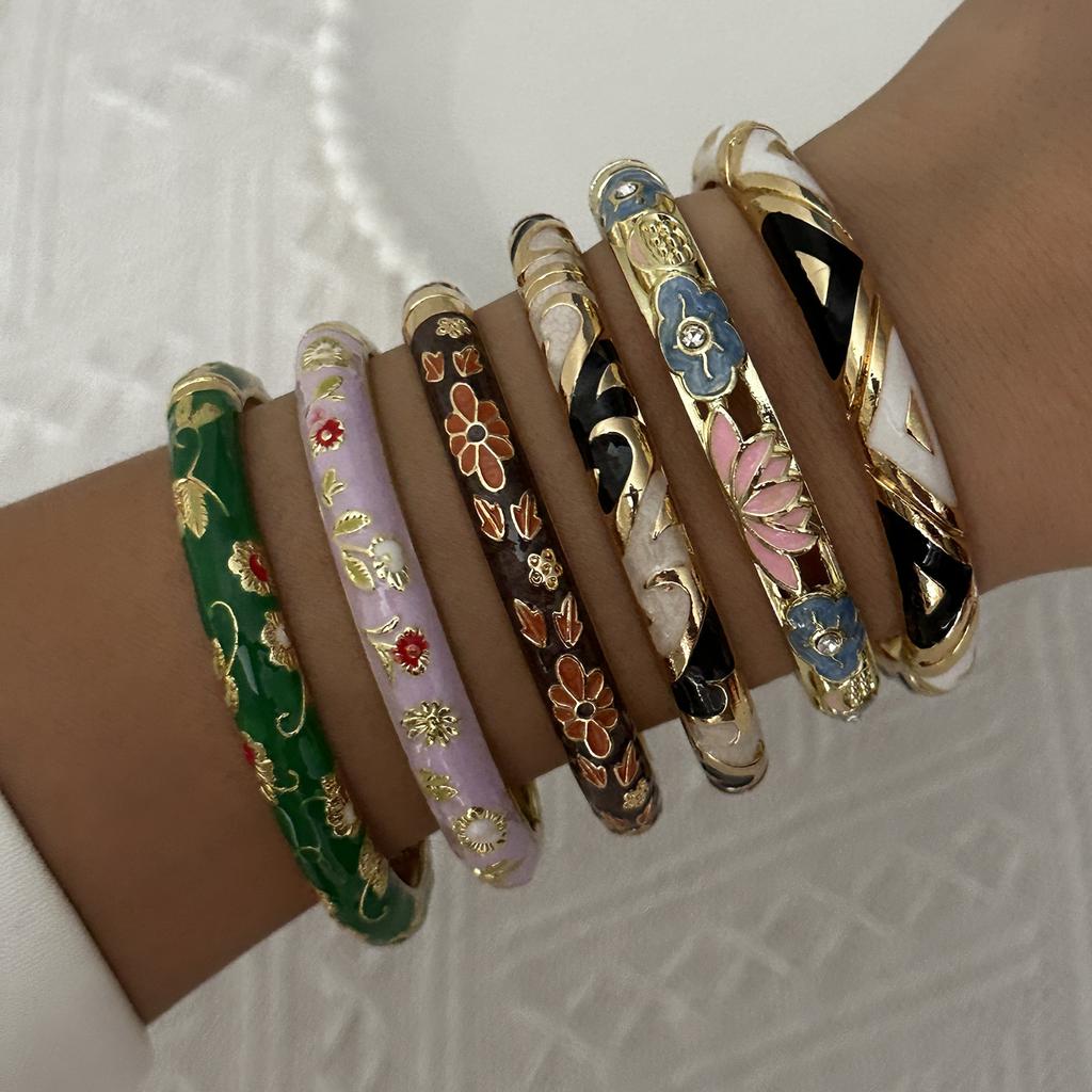 Elegant Enamel Dropped Glaze Flower Texture Bracelet For Women Retro Gold Plated Evil Eye Floral Zircon Bangle Party Jewelry