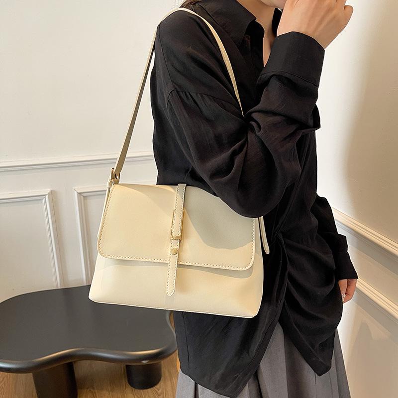 Trendy Women's Crossbody & Shoulder Clutch Bag