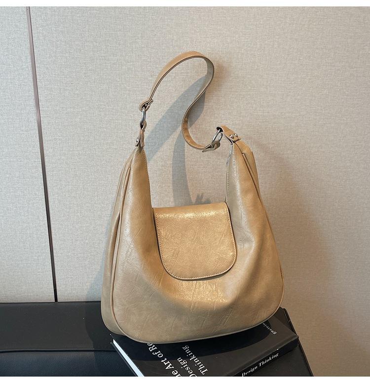 Retro dumpling bag women's new large-capacity commuter bag fashionable original tote bag shoulder armpit bag