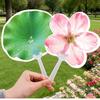 Kawai Cute Special Shaped Leaf Plastic Fan for Students in Summer PP Hand Cranked with Beautiful Flowers and Portable Small Gift