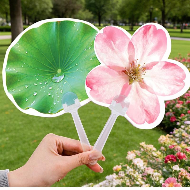 Kawai Cute Special Shaped Leaf Plastic Fan for Students in Summer PP Hand Cranked with Beautiful Flowers and Portable Small Gift