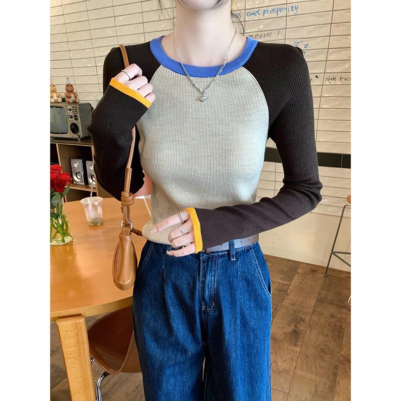 Korean version of chic splicing contrasting color knitted sweater spring 2025 new slim-fit long-sleeved inner top women's age-reducing sweater