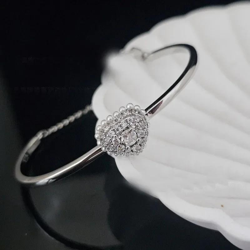 2026 New Trend Fine Jewelry Set Charming Heart Crystal Fashion Stainless Steel Necklace Earrings As a Anniversary Gift for Women
