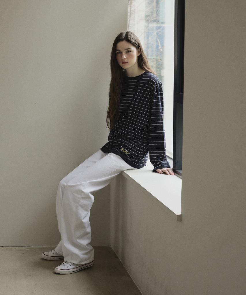 Seutyudioaenpaleukeu Striped Knit_Navy