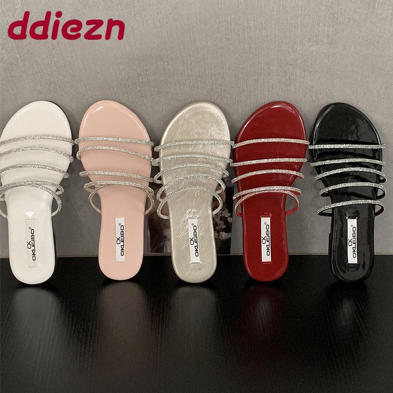 Fashion Summer Beach Female Slides  Women Flats Slippers Shoes Luxury Fashion Rhinestones Ladies Flats Slippers Sandals Shoes Footwear