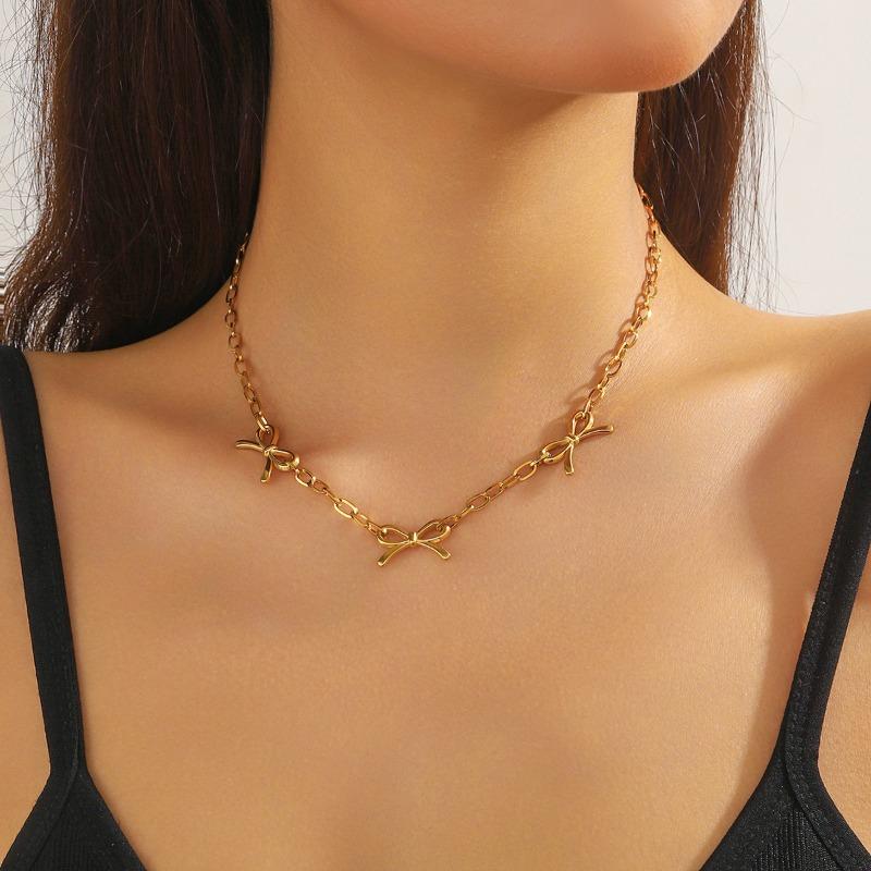 18K Gold Plated Triple Bow Charm Necklace, Dainty Paperclip Chain Bowknot Choker for Women, Cute Daily Jewelry