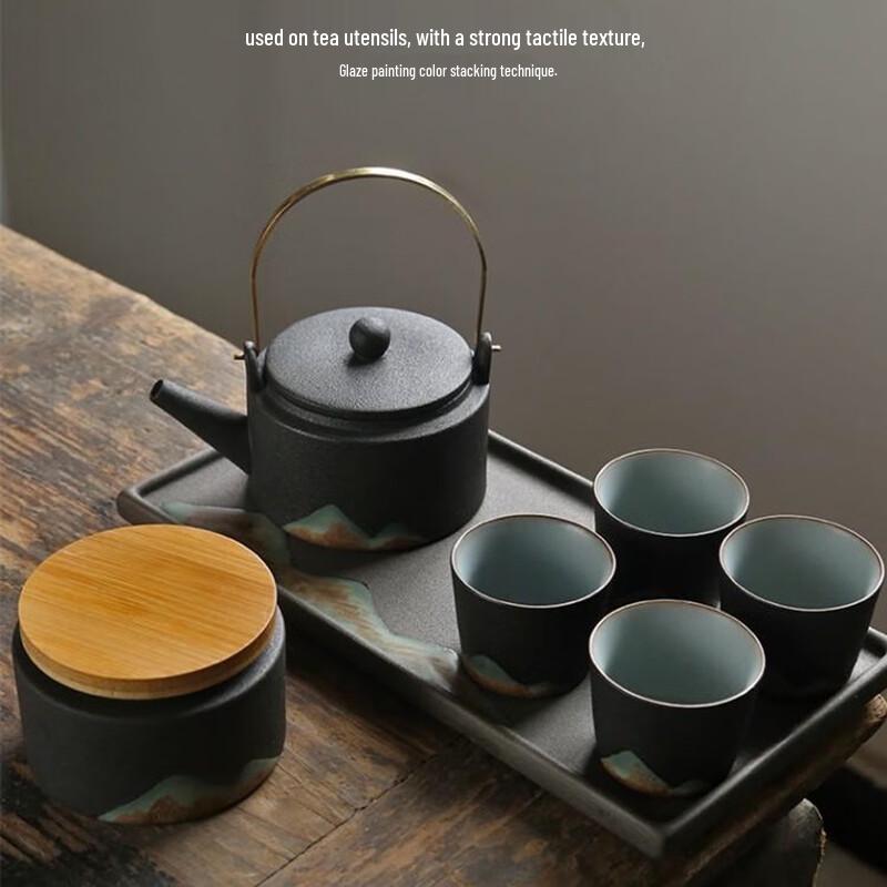 

Chinese Style Ceramic Tea Set with Drainage