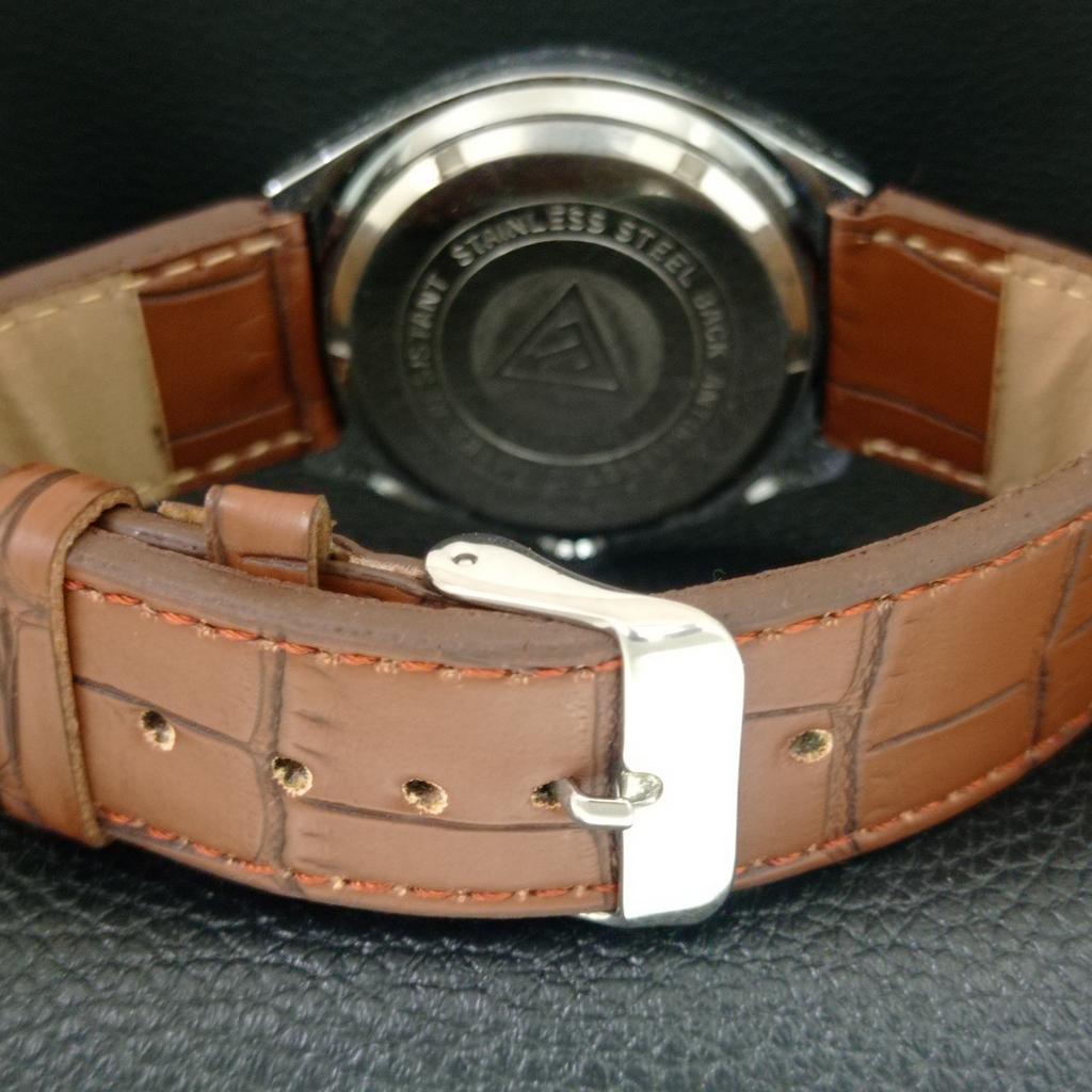 VINTAGE DRIMEX HAND-WINDING SWISS MENS REFURBISHED WATCH a704643-1