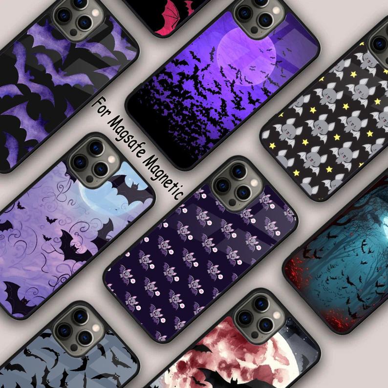 Vampire Bats Full Moon Halloween Magnetic Phone Case For APPLE iPhone 17 Air 16 14 13 12 Pro Max 15 Plus Wireless MagSafe Cover
