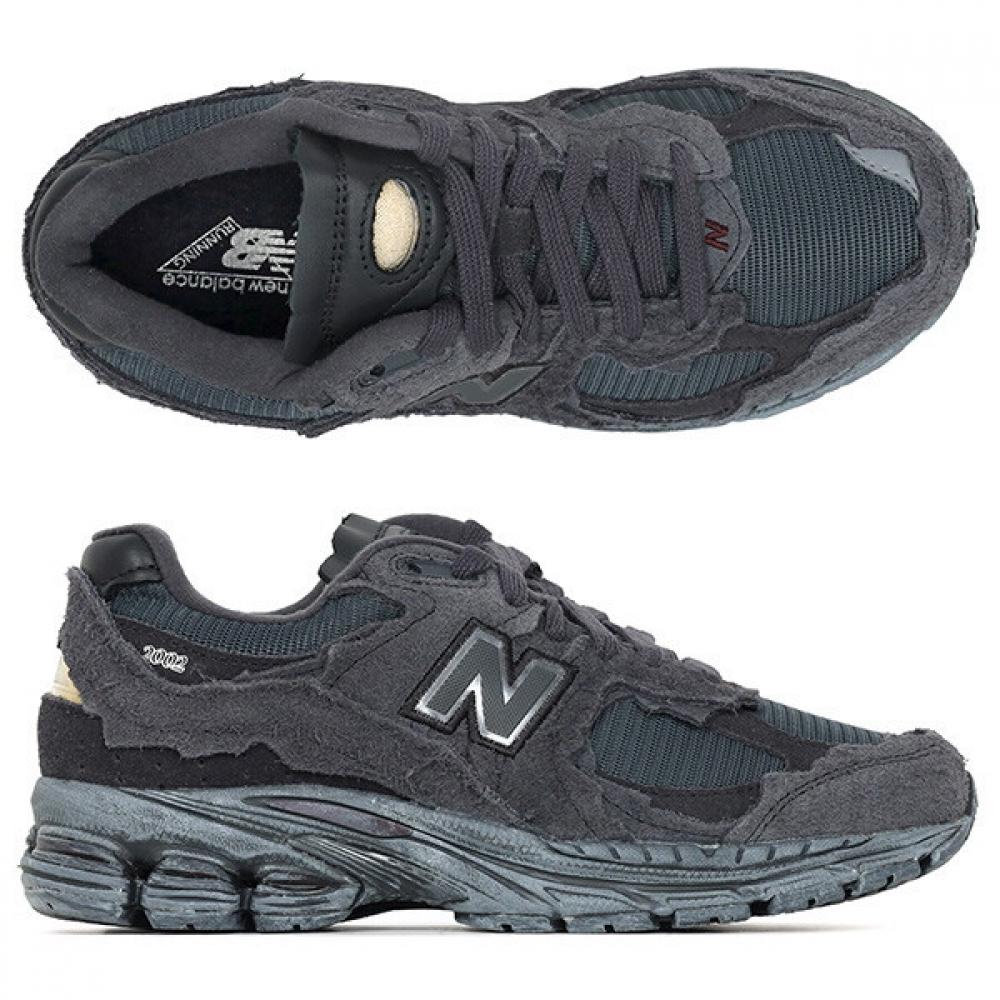 

New Balance Phantom 2002r Protection Pack Sneakers 4