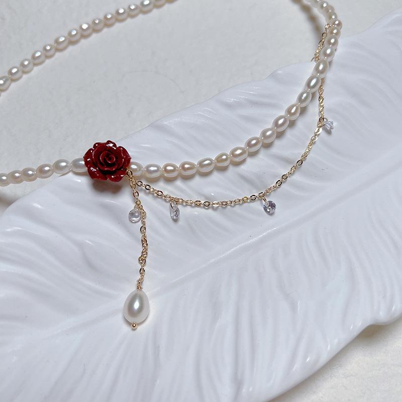 Neue, Vintage Rote Rose Imitationsperlenkette Quastenkette, Damen Halskette mit Diamanten