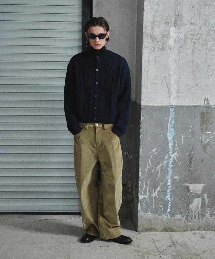 GLW Velvet Corduroy Curved Pants Beige