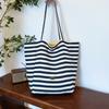 Gestreifte kontrastfarbene Canvas-Tasche 2025 neue koreanische Ins-Freizeittasche einzelne Schulter große Kapazität Tragetasche Einkaufstasche