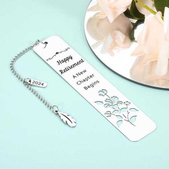 Retirement Gifts for Woman 2025, Retirement Bookmark for Women Men, 2024 Retirem