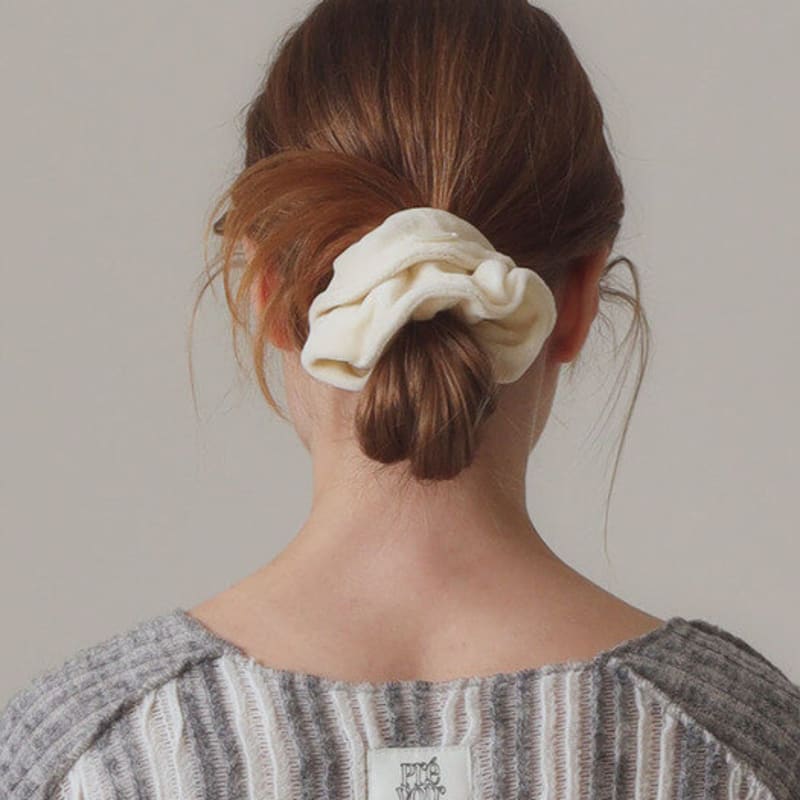 Prevoir VELVET SCRUNCHIE [BLACK/SKYBLUE/IVORY/BEIGE]