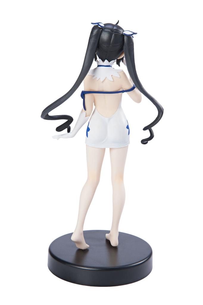 Is It Wrong to Try to Pick Up Girls in a Familia Myth Special Figure Hestia Dungeon?