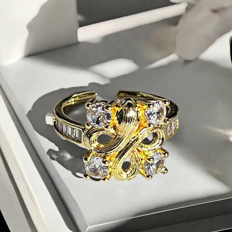 Medieval Bauhinia Flower Gourd Open Ring Women'S Light Luxury Niche Exquisite Pink Zircon High-End Chain Ring