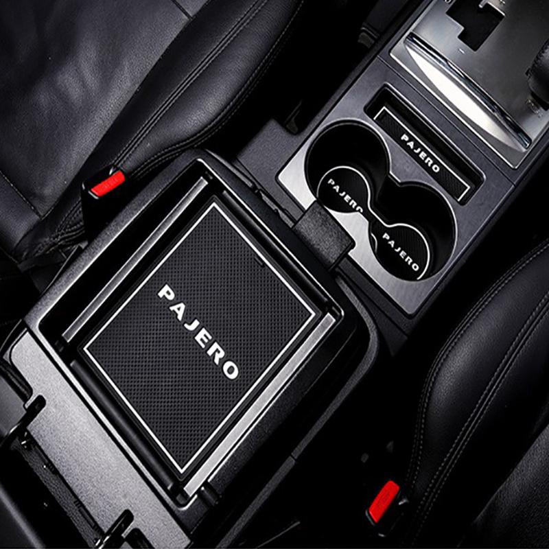 Applicable For Mitsubishi pajero pajero modified interior v93v97 door slot cushion storage box cushion silicone washable