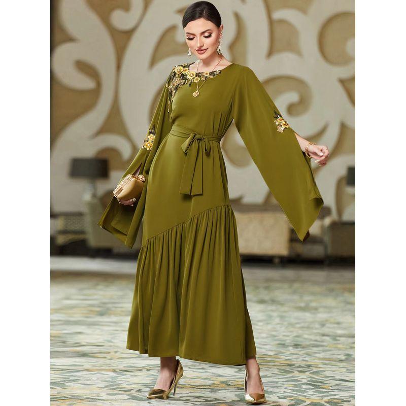 

New Army Green Middle East Extra Long Sleeve Embroidered Applique Dress Lace up Embroidery Dress Army Green 2XL